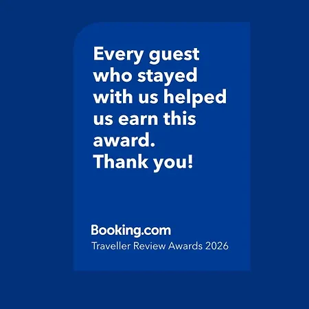 Modern With Pool And Balcony Hillside And Sea Views For Business Or Leisure Travellers Appartamento