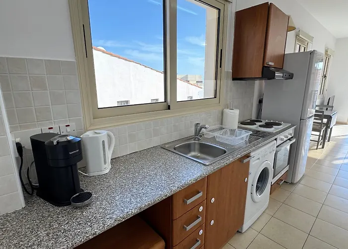 Modern With Pool And Balcony Hillside And Sea Views For Business Or Leisure Travellers ペイヤ